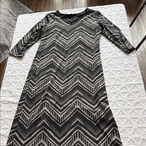 NY Collection Black and Gray Chevron Dress